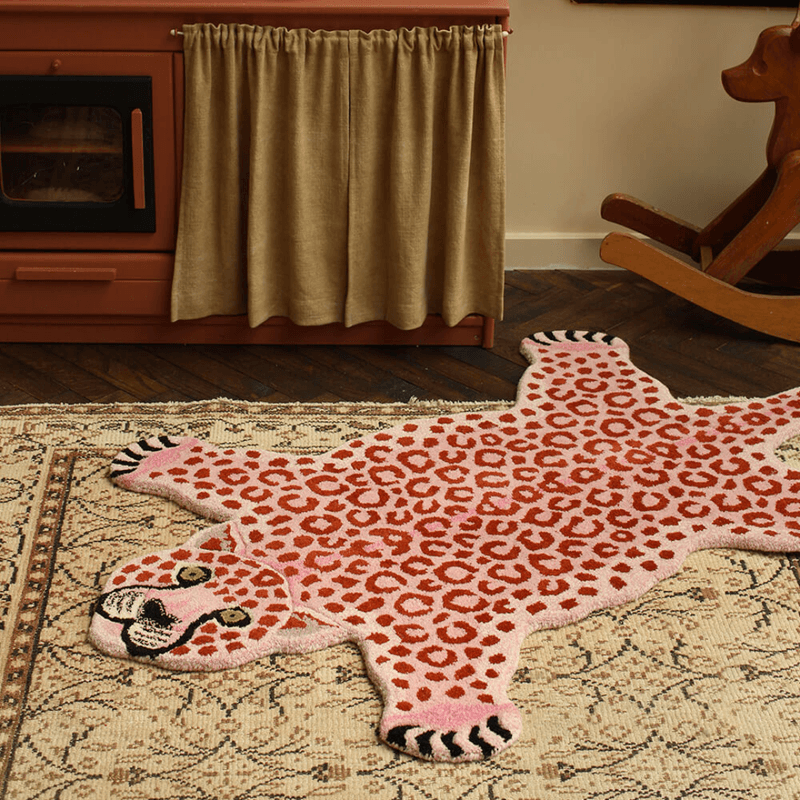 Pinky Leopard Rug Large